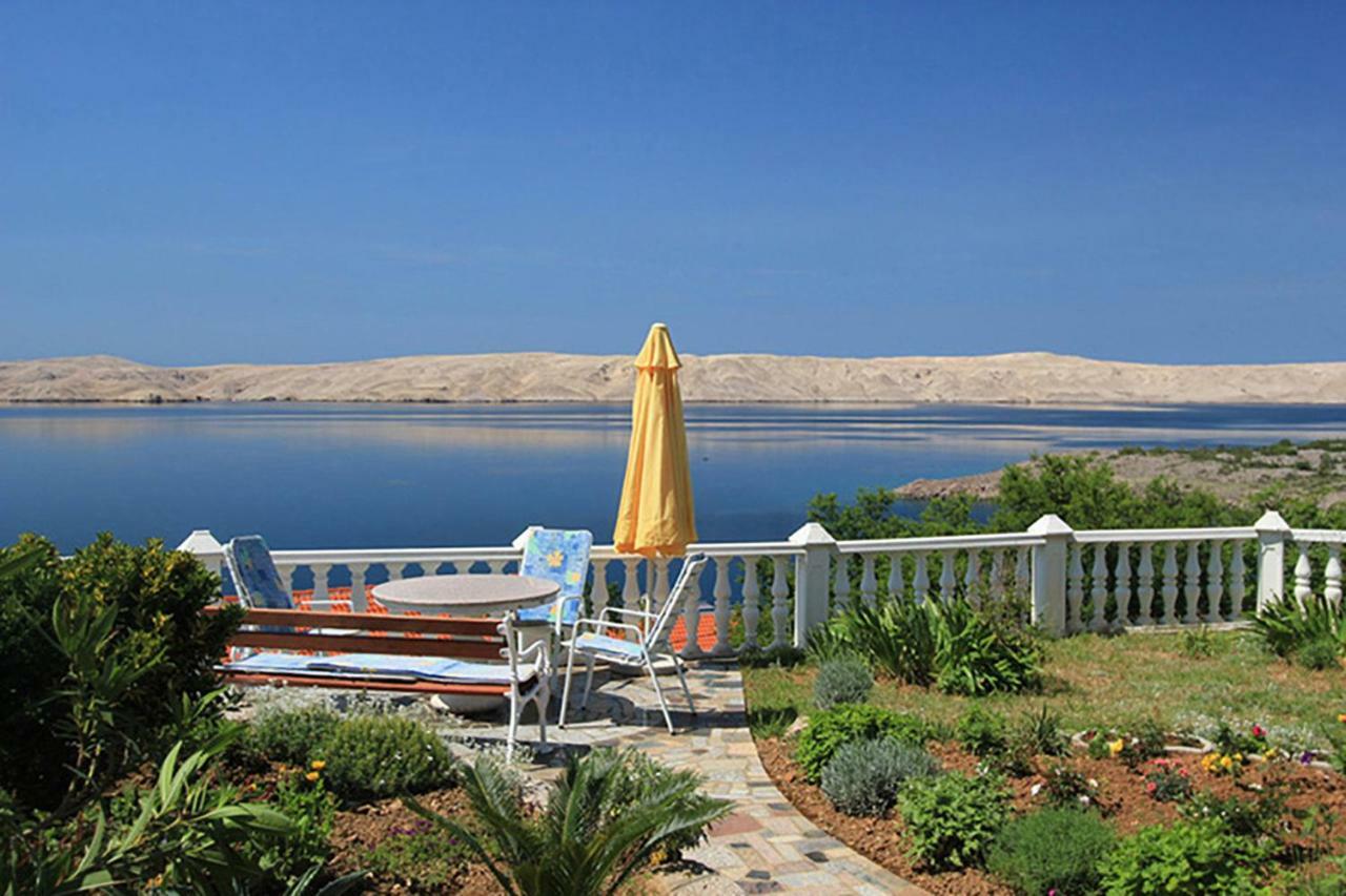 Villa Lilly Cesarica Exterior photo