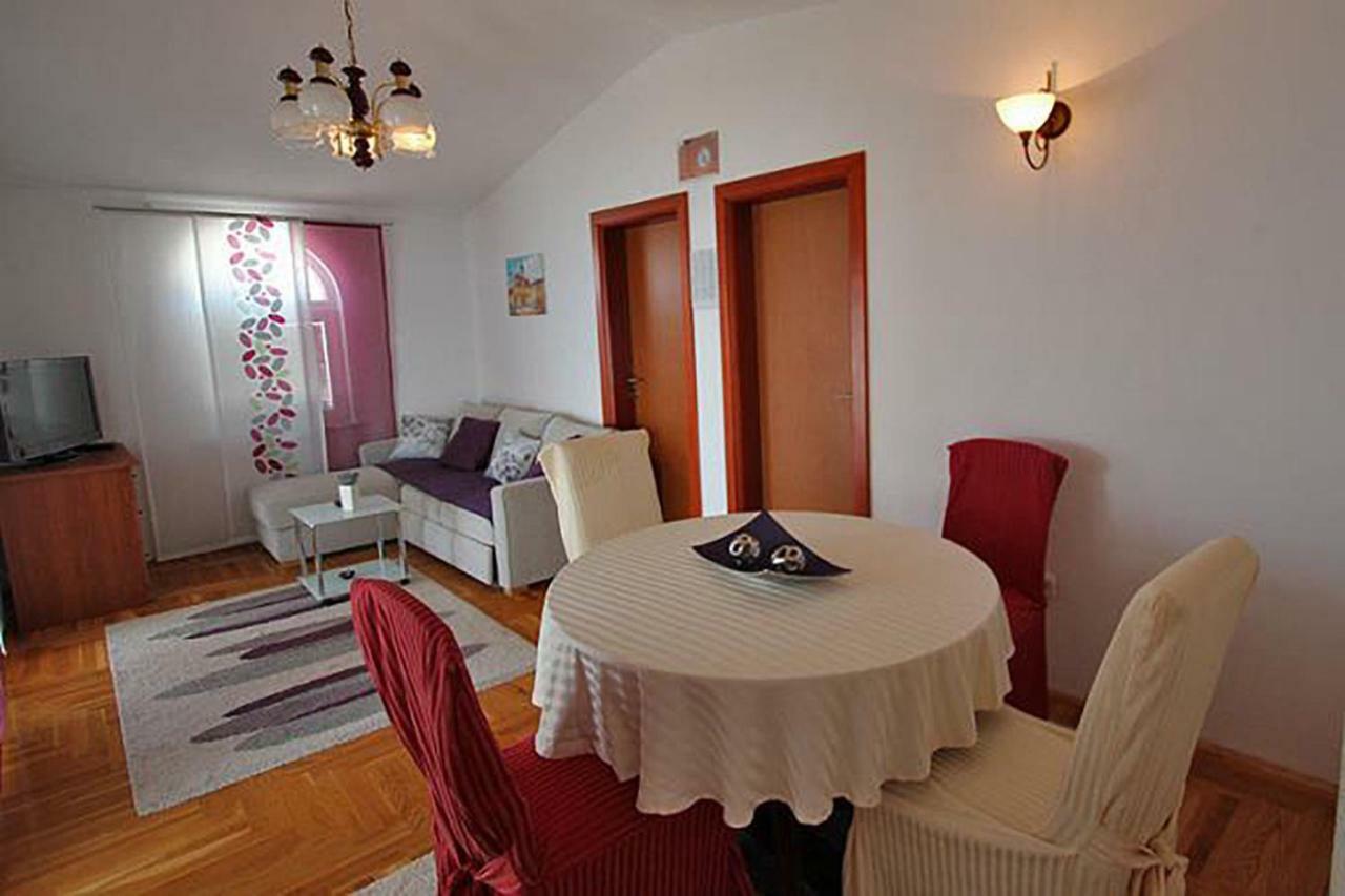 Villa Lilly Cesarica Exterior photo
